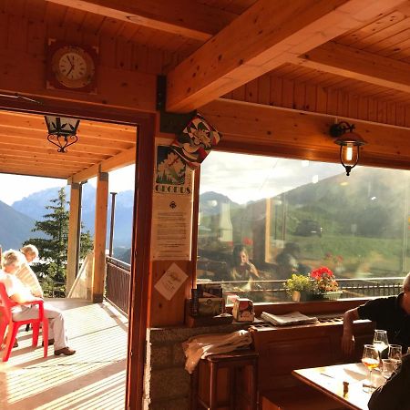 Rifugio Stella Alpina Saviore dell'Adamello Exterior foto